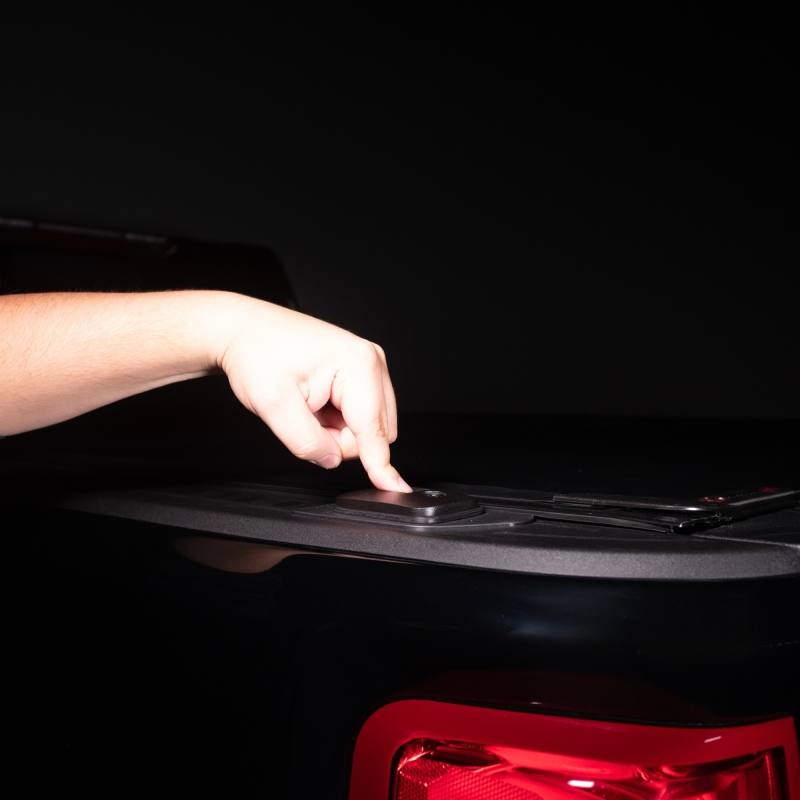 Putco 14-18 Chevrolet Silverado LD/GMC Sierra LD Push-Up Tie Handle (Driver side rear) - black 99918b
