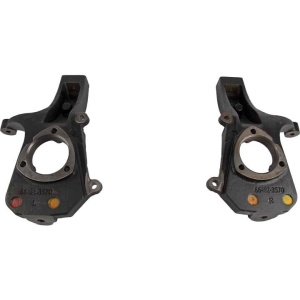 Superlift 07-15 Chevy Silv/GMC Sierra 2/4WD w/ Steel Control Arm 8in Lift Kit Component Box - Front