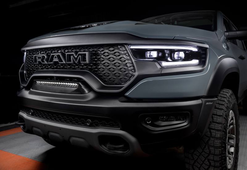 ORACLE Lighting 19-22 RAM Rebel/TRX Front Bumper Flush LED Light Bar System - White 5885-001 image 15