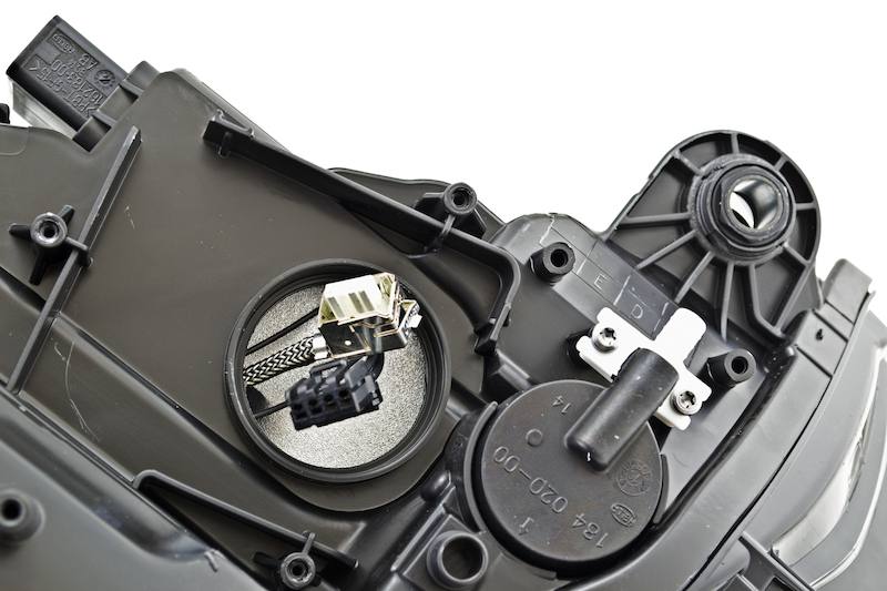 Hella 2014-2016 Audi A3 Bi-Xenon Headlight Assembly 010740351 image 7