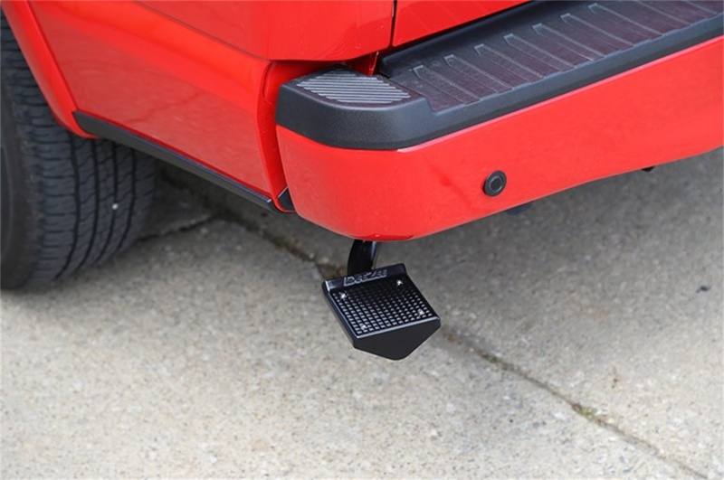 Deezee 20-23 Chevrolet Silverado Bumper Step dz6211s image 3