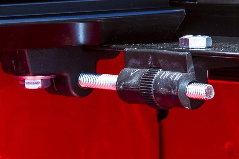 Access Literider 99-06 Chevy/GMC Full Size 6ft 6in Stepside Bed (Bolt On) Roll-Up Cover 32209 image 10