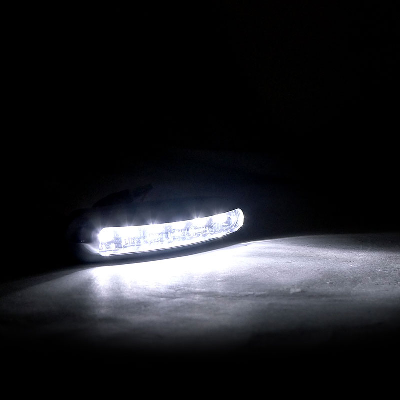 Spec-D Universal Led Bumper Fog Light LF-102LED-WT-SD image 2